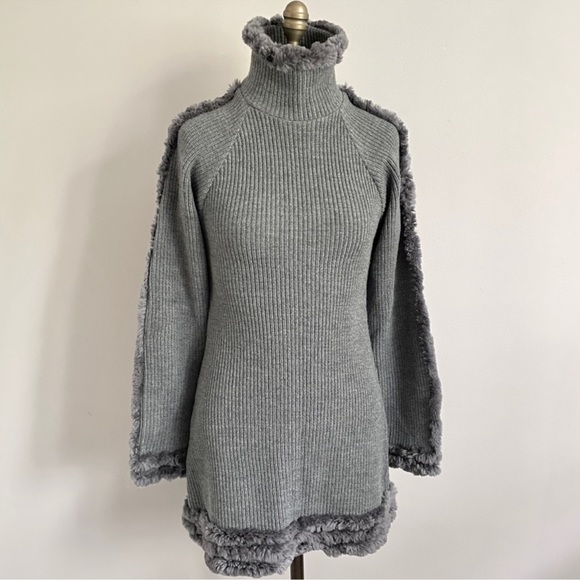 Frett Gray Wool Blend Real Fur Trimmed Turtleneck Tunic Sweater - S 🇨🇦 - Picture 1 of 8